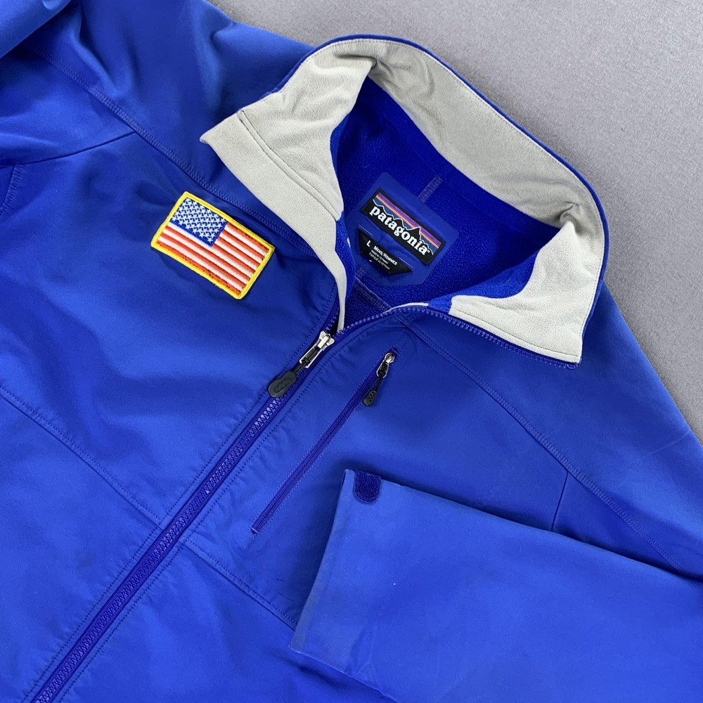 Patagonia Jacket Mens Large Blue Softshell Fleece‎ Lined Full Zip USA Flag Patch